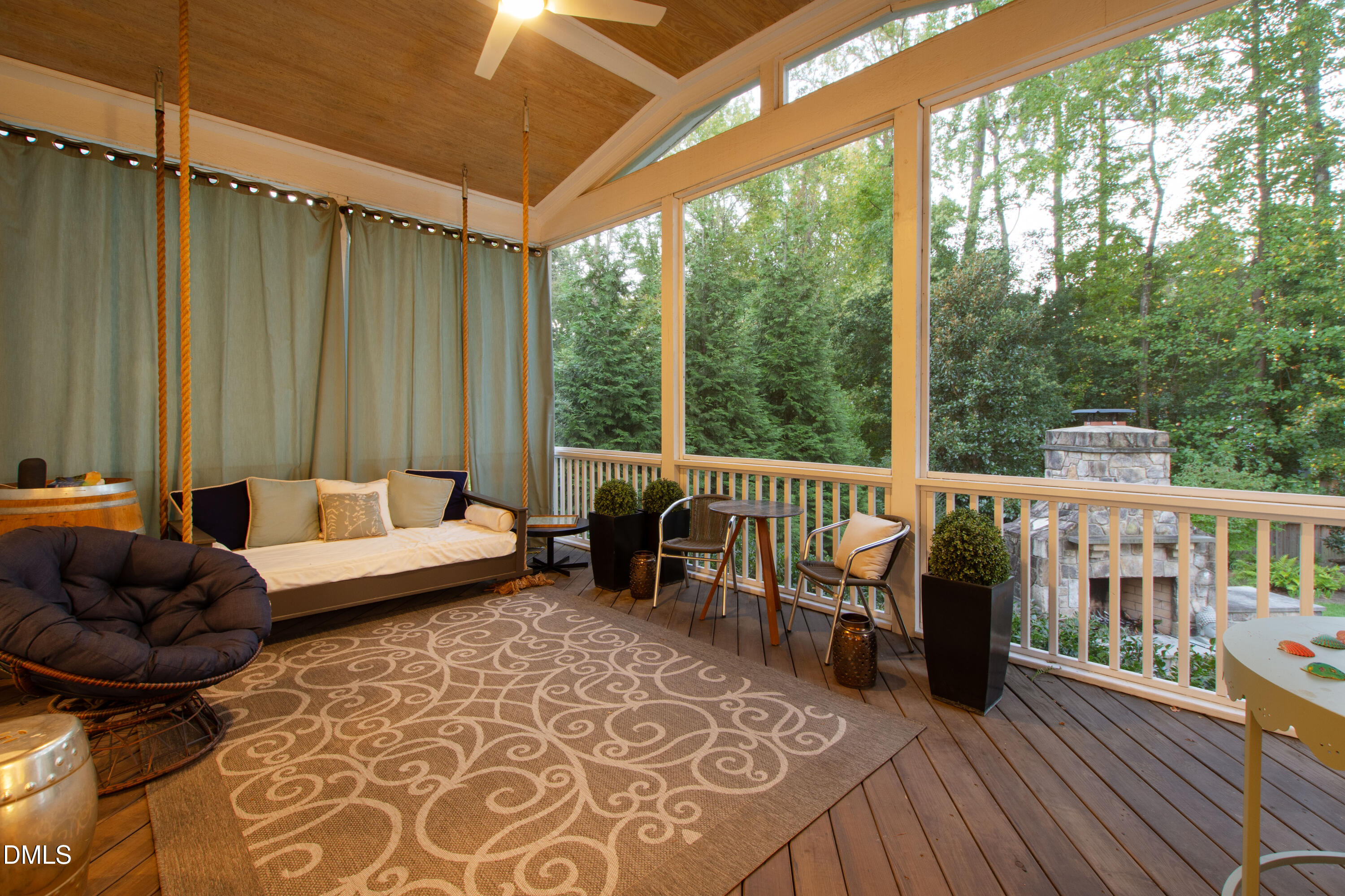 116 Crestview Road Raleigh, NC 27609 - Photo 58 of 86 Twilights (2)