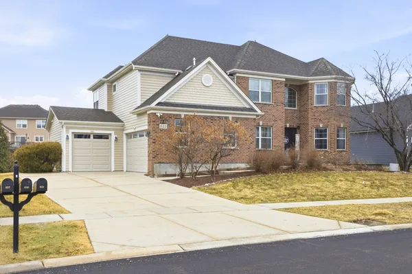 $709,999 | 635 Slate Run, Elgin, IL 60124