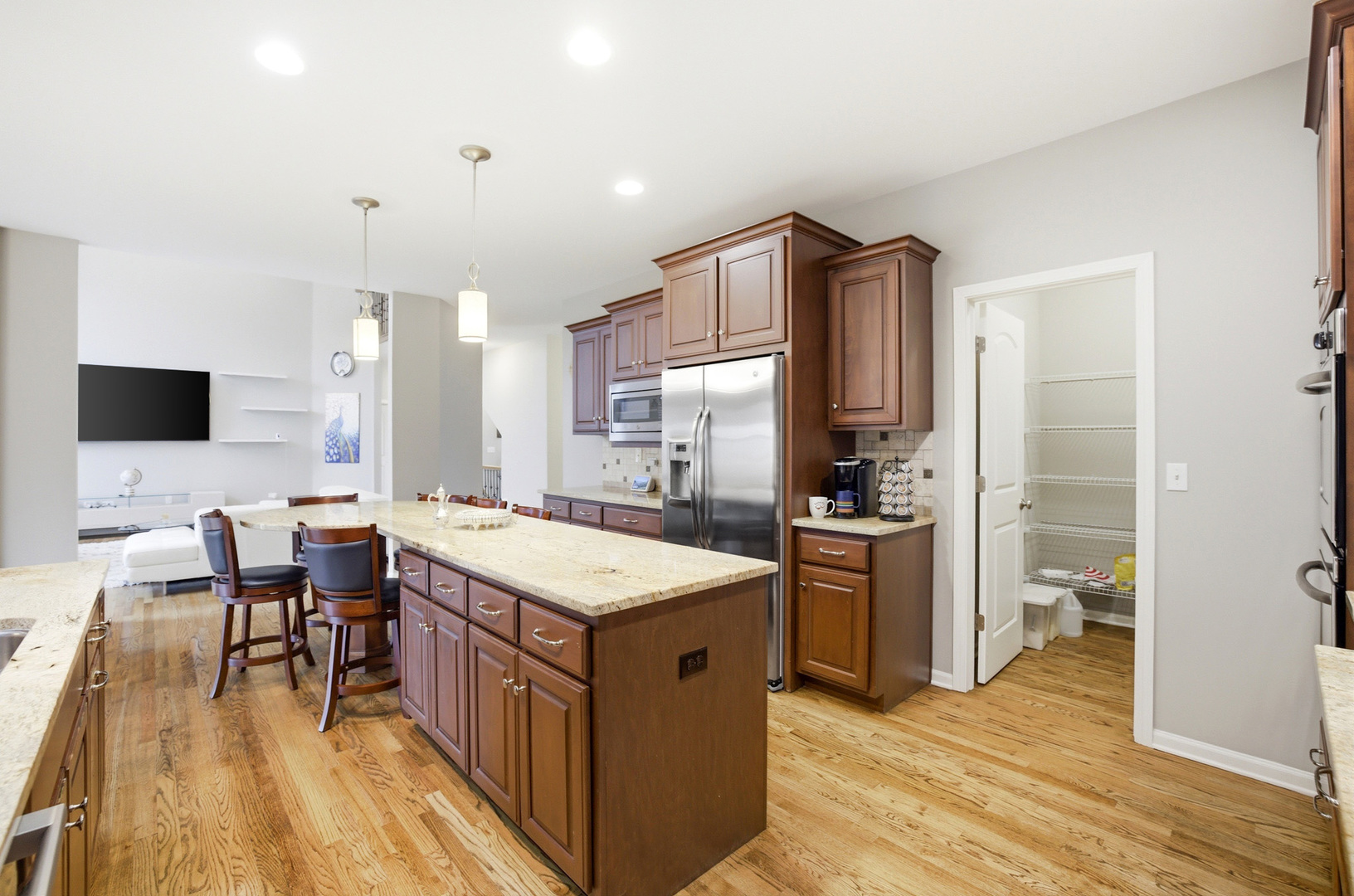 635 Slate Run Elgin, IL 60124 - Photo 14 of 40