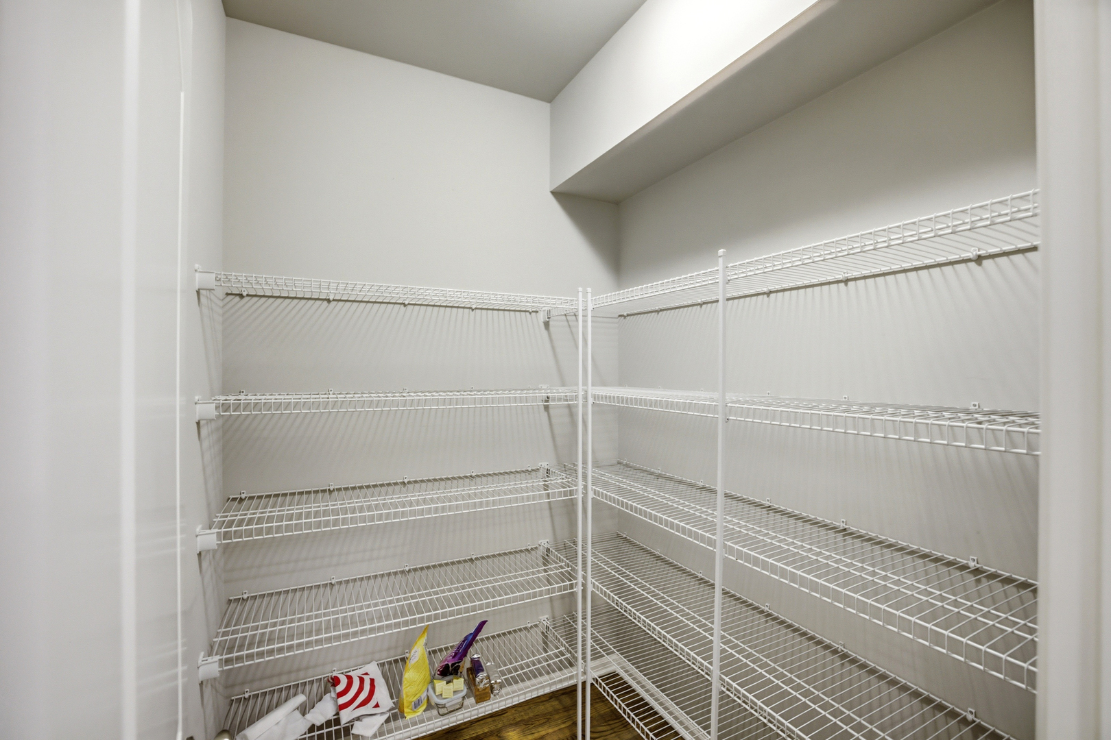 635 Slate Run Elgin, IL 60124 - Photo 18 of 40