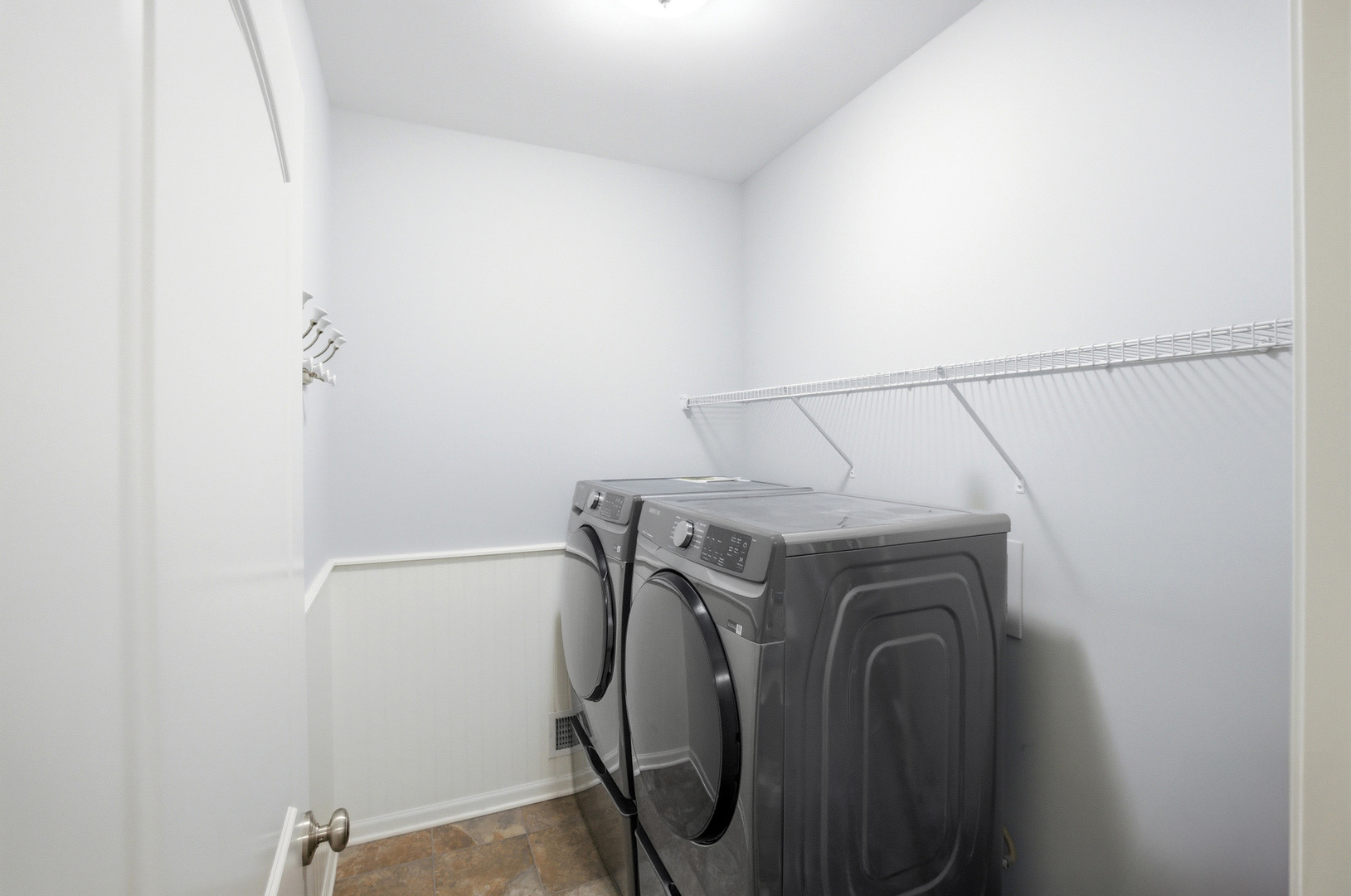 635 Slate Run Elgin, IL 60124 - Photo 33 of 40