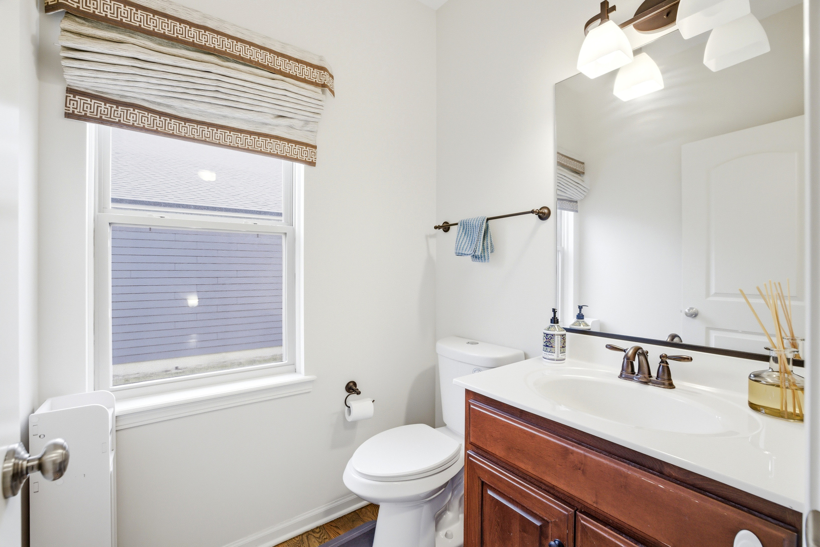 635 Slate Run Elgin, IL 60124 - Photo 5 of 40