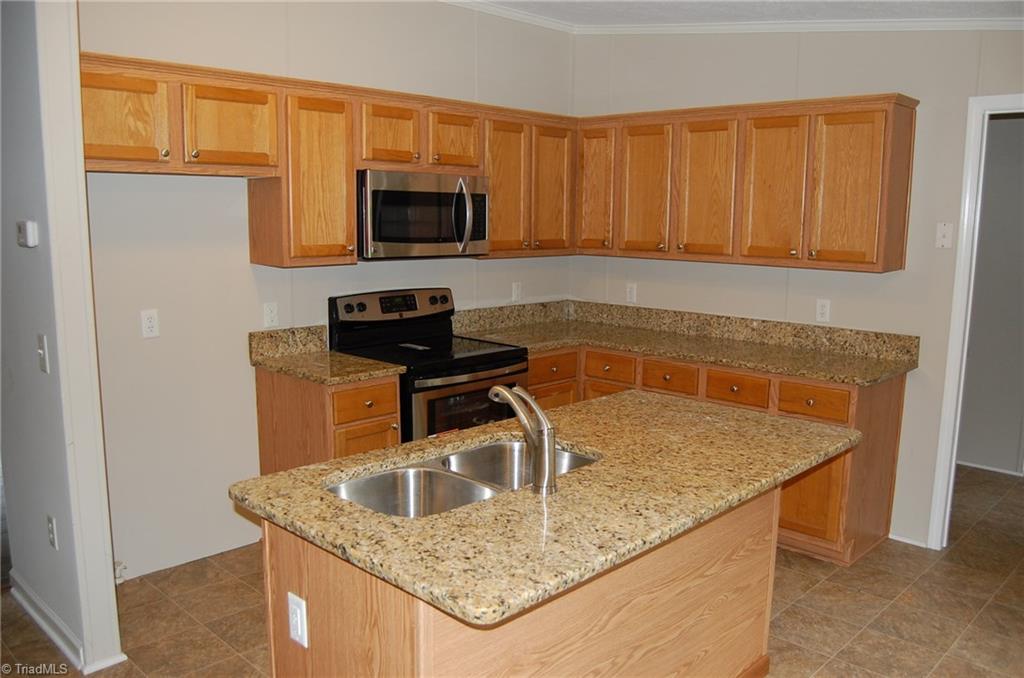 410 Cory Road High Point, NC 27265 - Photo 12 of 16 Gallery Image 12