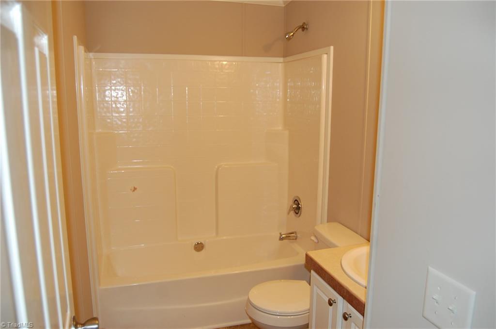 410 Cory Road High Point, NC 27265 - Photo 5 of 16 Gallery Image 5