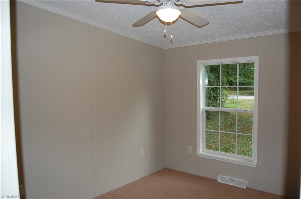 410 Cory Road High Point, NC 27265 - Photo 6 of 16 Gallery Image 6