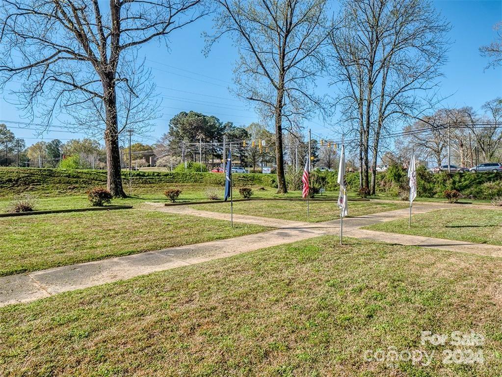 105 Witherspoon Lancaster, SC 29720 - Photo 5 of 27 Gallery Image 5