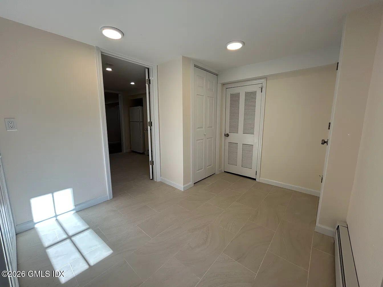 90 Havemeyer Lane, Unit 2 Greenwich, CT 06870 - Photo 18 of 19 entryway