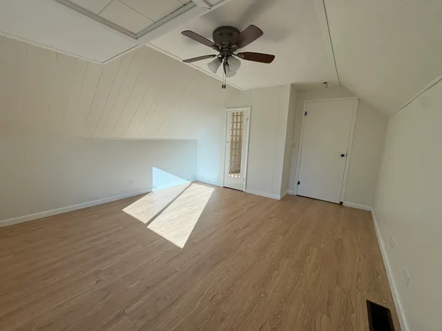 $2,800 | 709 West Glencoe Road, Palatine, IL 60067