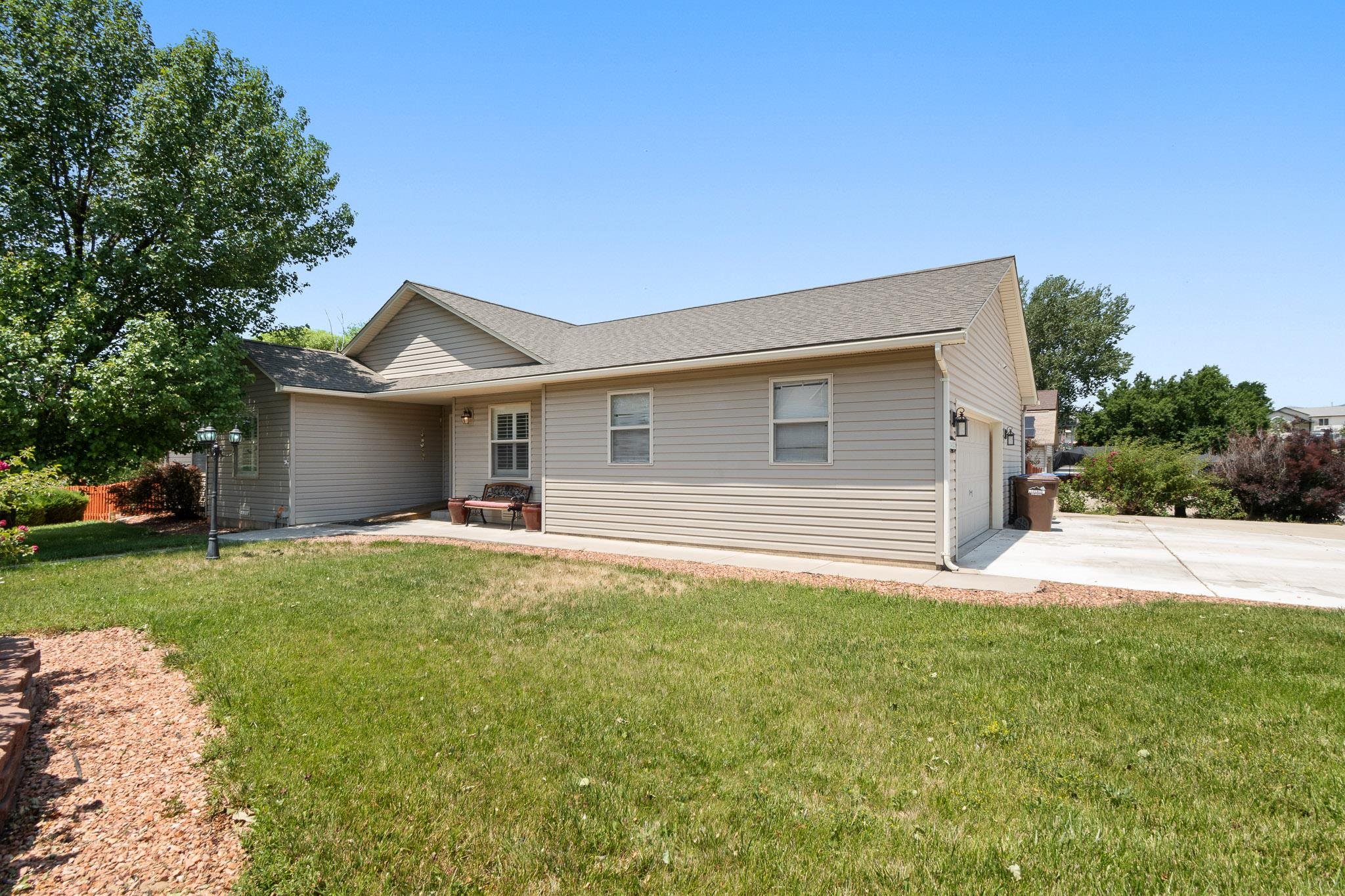 1425 Graham Court Rifle, CO 81650 - Photo 3 of 28