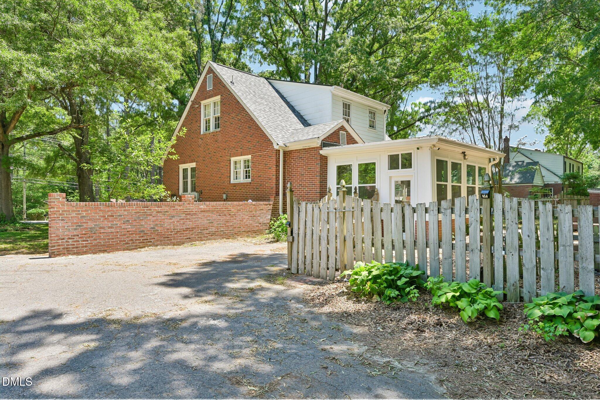 3016 Hope Valley Road Durham, NC 27707 - Photo 18 of 21