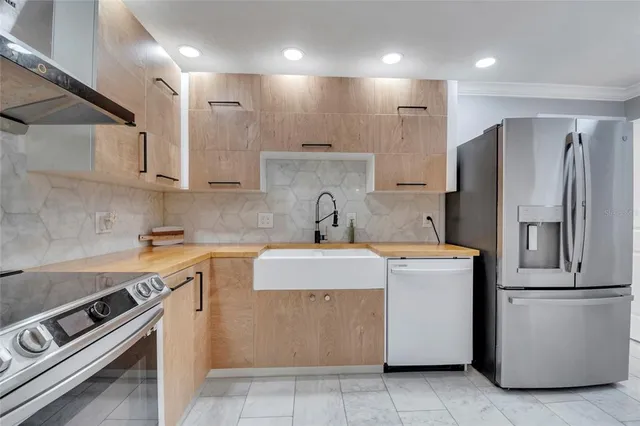 $950,000 | 3328 Wax Berry Court, Windermere, FL 34786