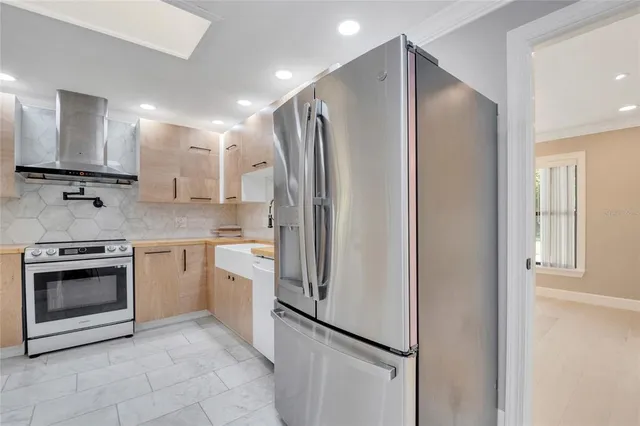 $950,000 | 3328 Wax Berry Court, Windermere, FL 34786