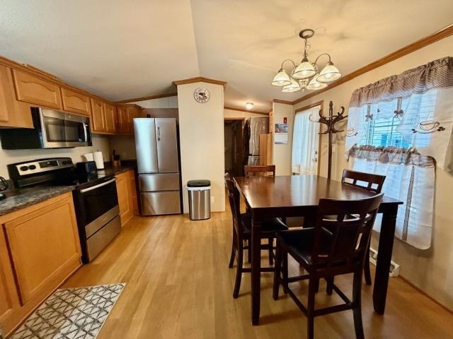 14 Paradise Street Gorham, NH 03581 - Photo 5 of 22