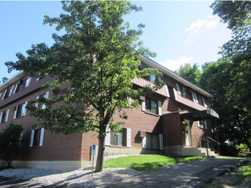 545 Calef Road, Unit 27 Manchester, NH 03103 - Photo 1 of 10