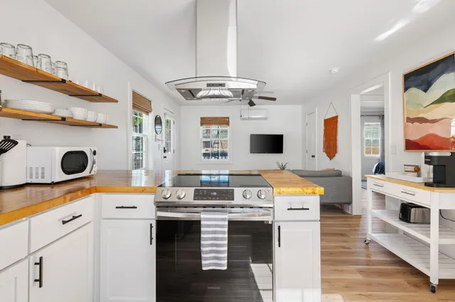 $630,000 | 4995 Chateau Avenue, Unit A/B, North Charleston, SC 29405