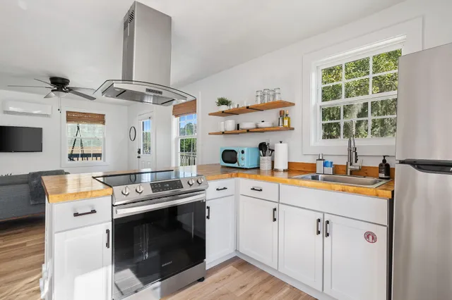 $630,000 | 4995 Chateau Avenue, Unit A/B, North Charleston, SC 29405