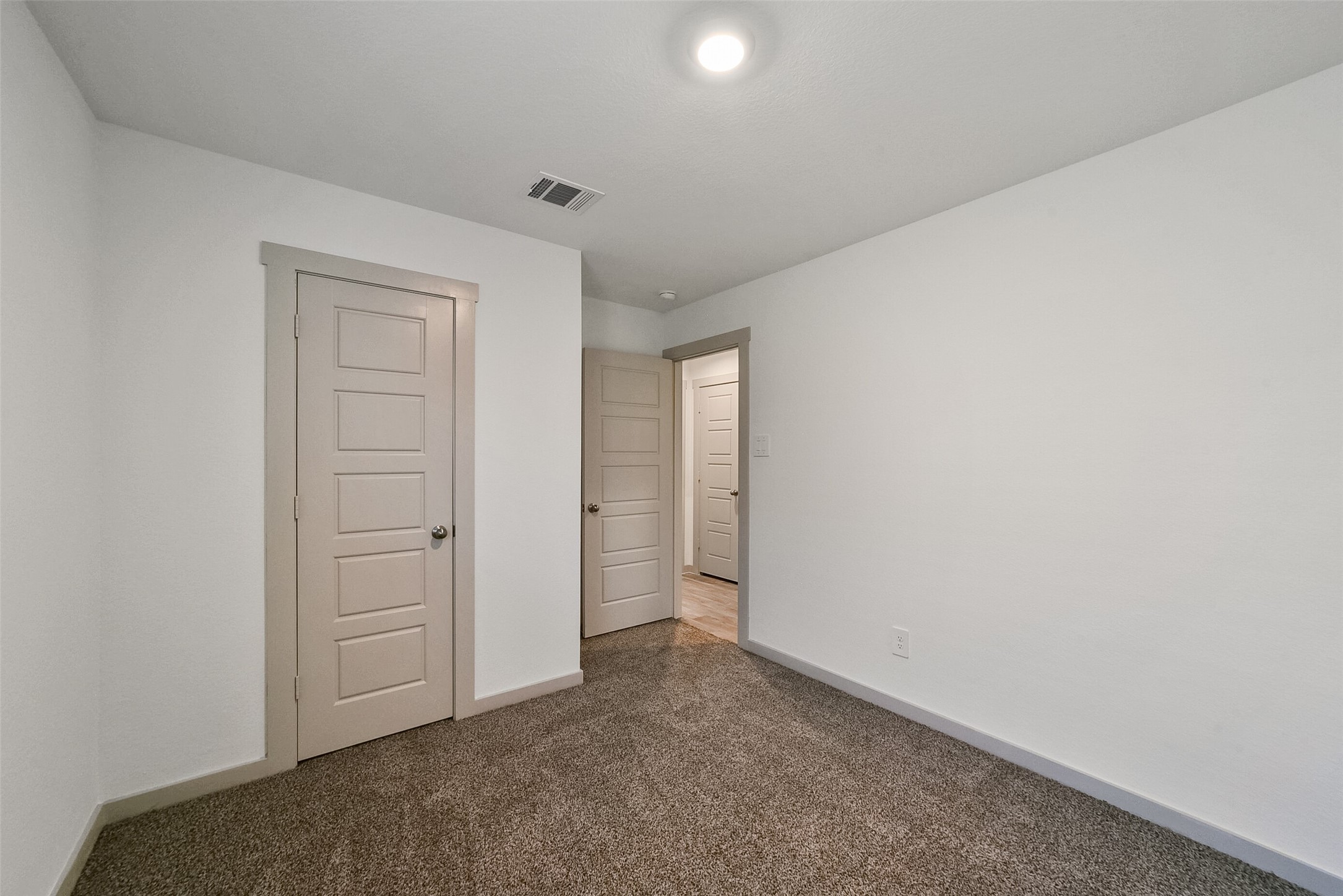 7834 Golden Rubia Lane Rosharon, TX 77583 - Photo 20 of 28 Bedroom 2