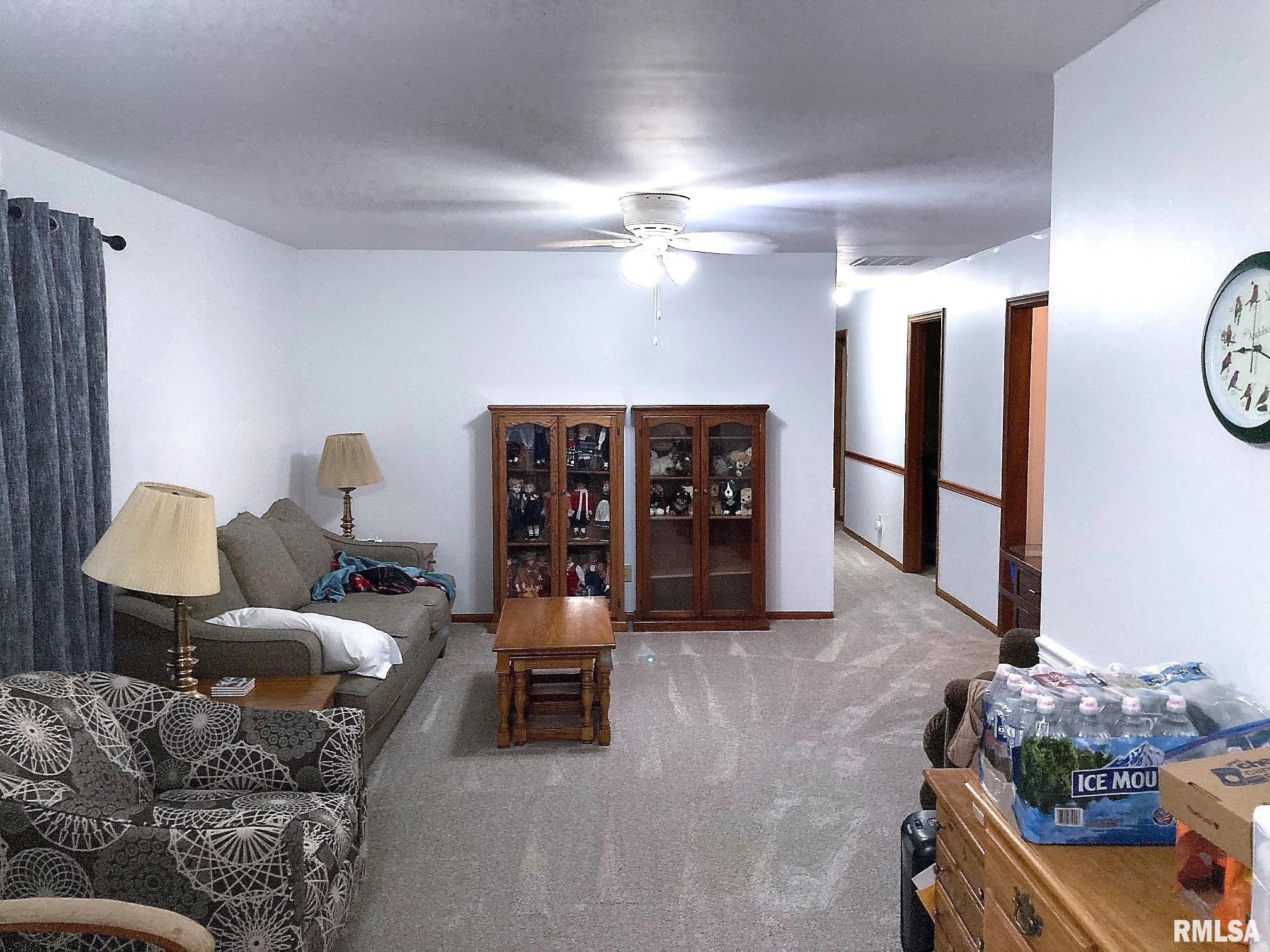 2208 Croydon Drive Springfield, IL 62703 - Photo 8 of 23 Gallery Image 8