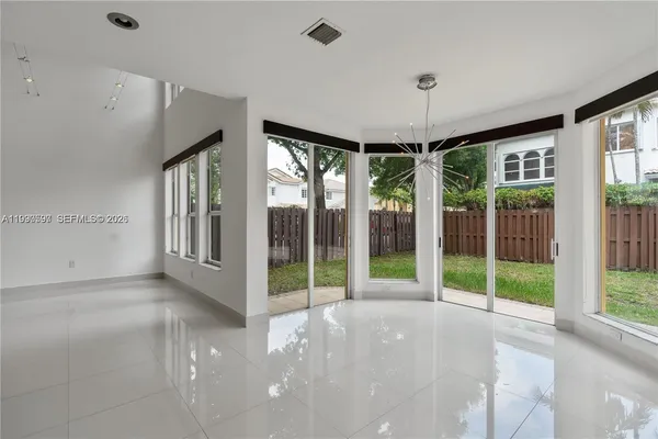 $6,500 | 7333 Northwest 108th Court, Doral, FL 33178