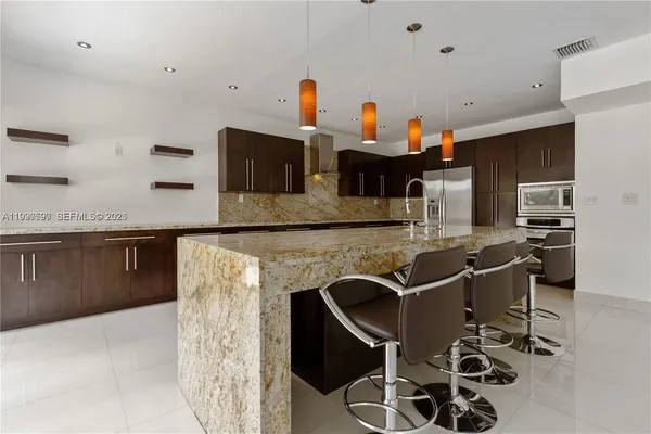 $6,500 | 7333 Northwest 108th Court, Doral, FL 33178