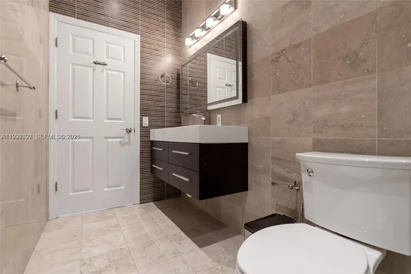 $6,500 | 7333 Northwest 108th Court, Doral, FL 33178