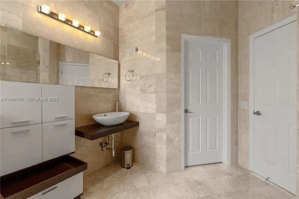 $6,500 | 7333 Northwest 108th Court, Doral, FL 33178