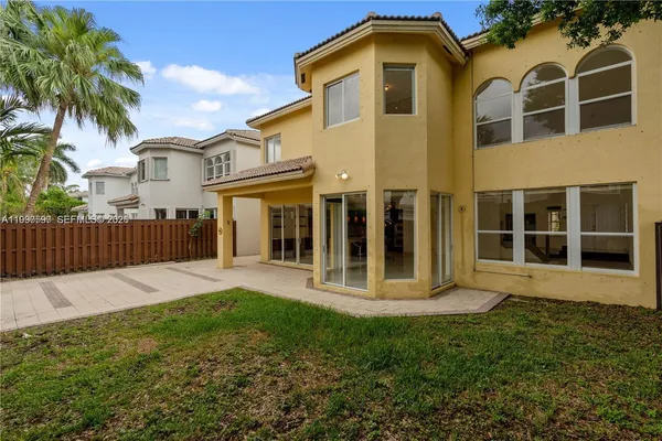 $6,500 | 7333 Northwest 108th Court, Doral, FL 33178