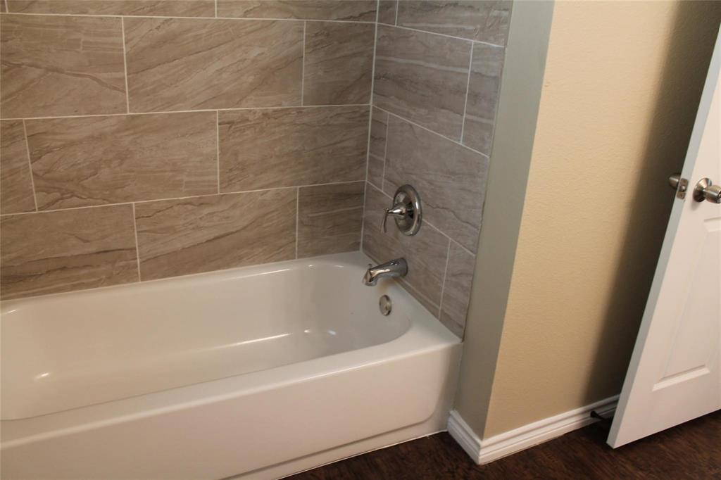 4518 Hamilton Avenue Dallas, TX 75210 - Photo 14 of 24