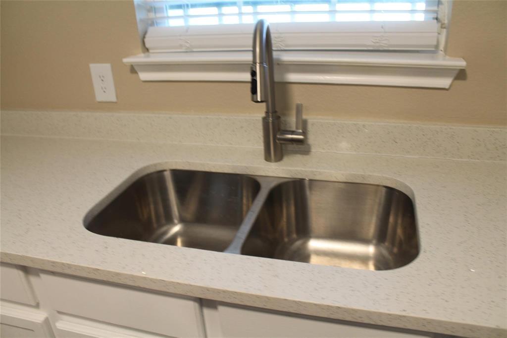 4518 Hamilton Avenue Dallas, TX 75210 - Photo 19 of 24