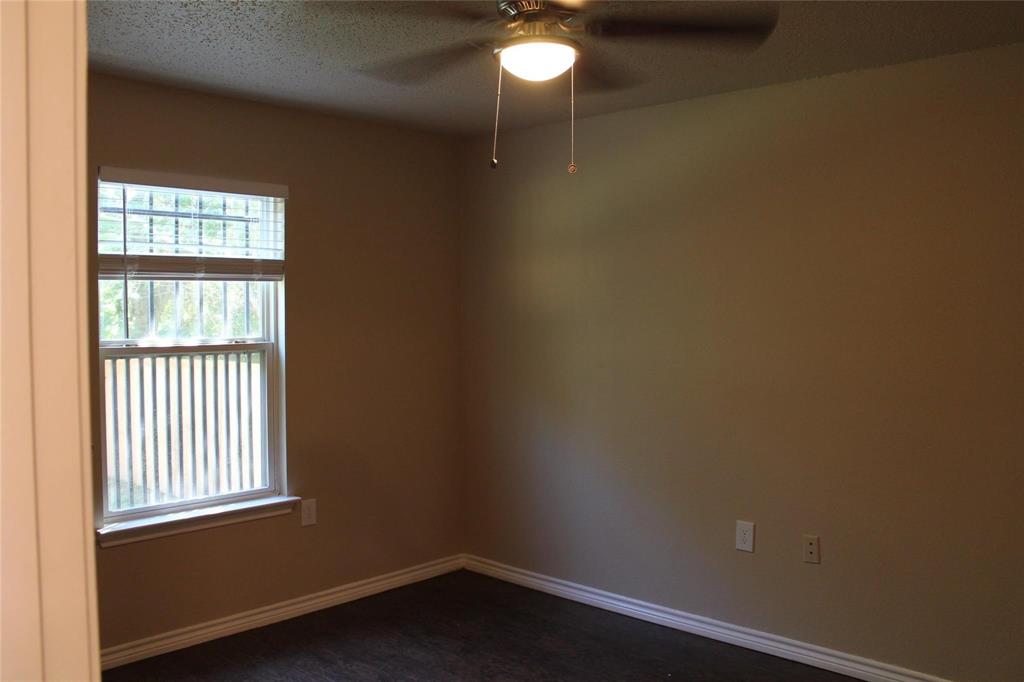 4518 Hamilton Avenue Dallas, TX 75210 - Photo 10 of 24