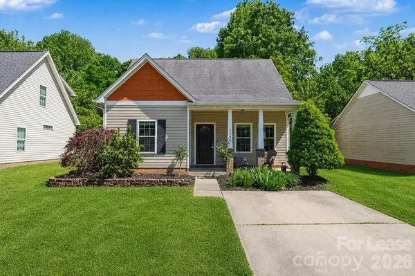 $2,800 | 1706 Dallas Avenue, Charlotte, NC 28205