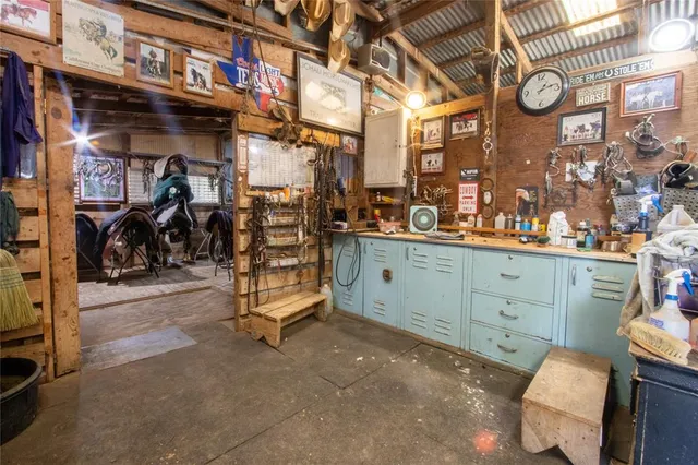 a view of a storage & utility room