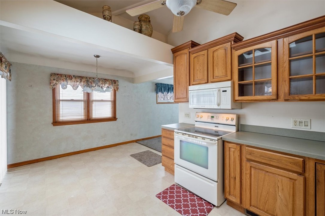 2818 Dentzler Road Parma, OH 44134 - Photo 10 of 42