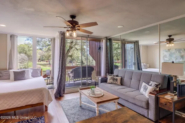 $84,000 | 114 Lakeside Villa, Unit B, Diamondhead, MS 39525