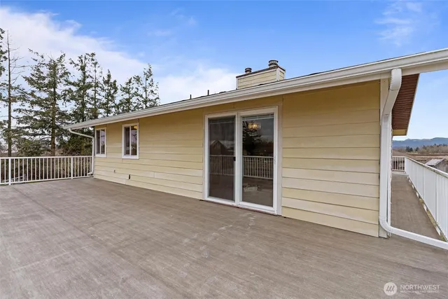 $1,399,000 | 44410 208th Avenue Southeast, Enumclaw, WA 98022