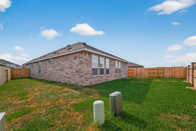 $2,300 | 2511 American Ruby Drive, Rosharon, TX 77583