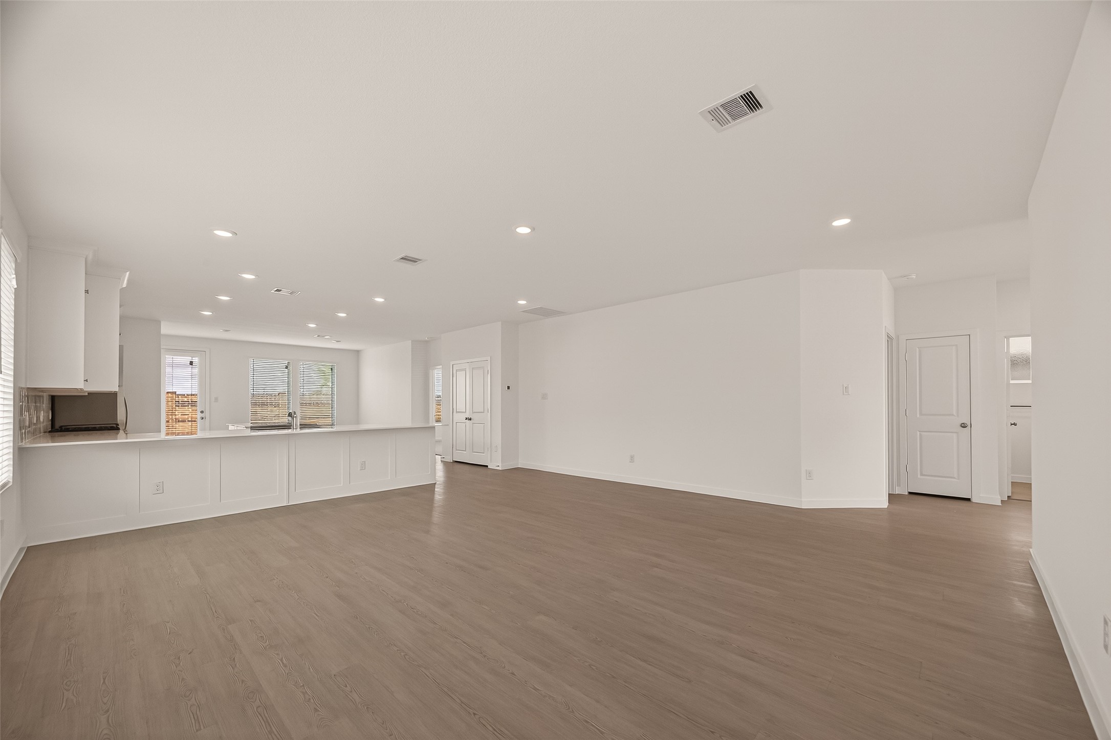 2511 American Ruby Drive Rosharon, TX 77583 - Photo 8 of 39