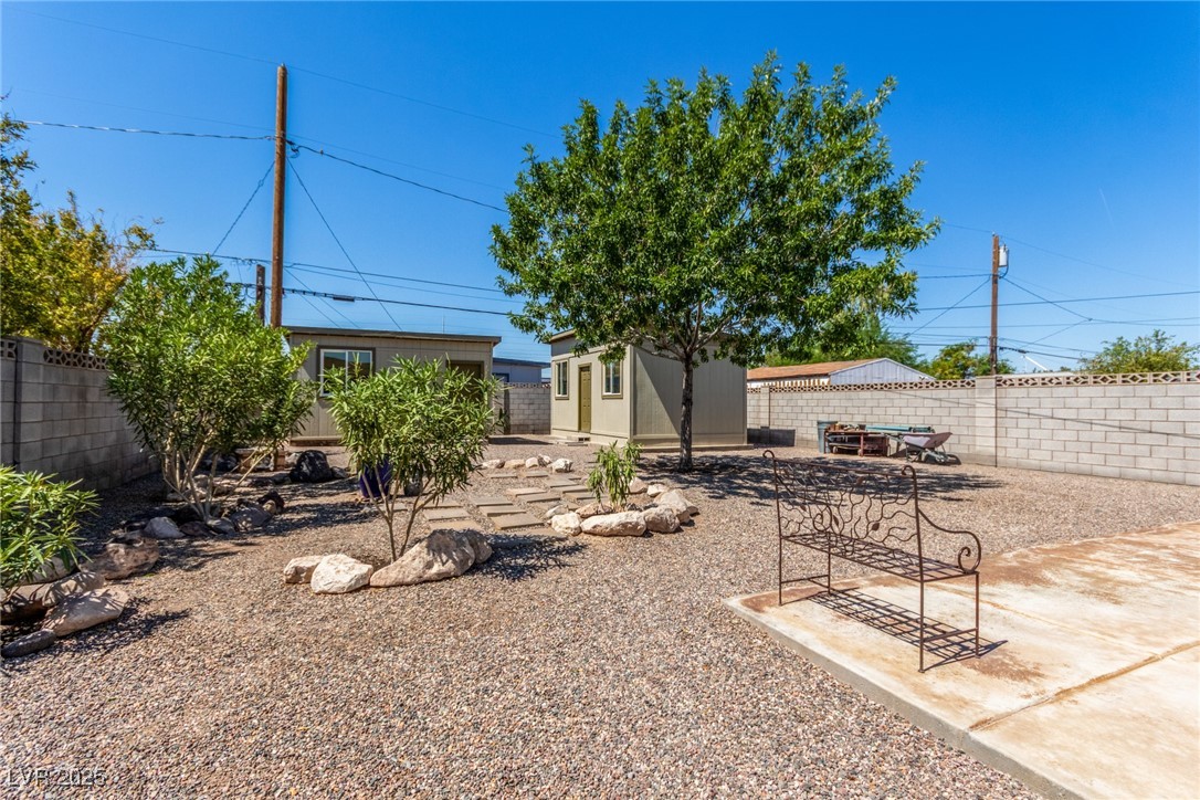 1509 Chestnut Street Henderson, NV 89011 - Photo 31 of 38