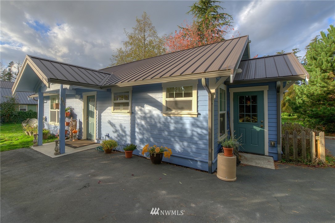 105 Rosehip Road Orcas Island, WA 98245 - Photo 3 of 18 Gallery Image 3