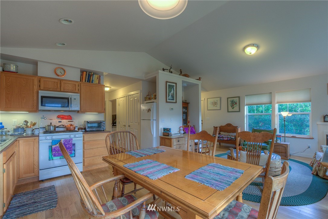105 Rosehip Road Orcas Island, WA 98245 - Photo 9 of 18 Gallery Image 9