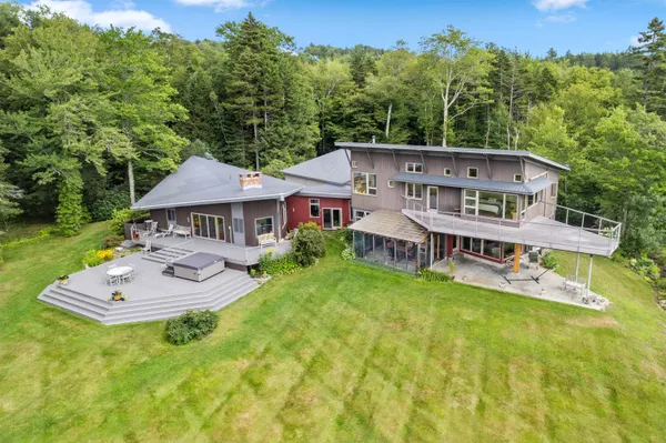 $2,195,000 | 32 Steep Hill Road, Wilmington, VT 05363
