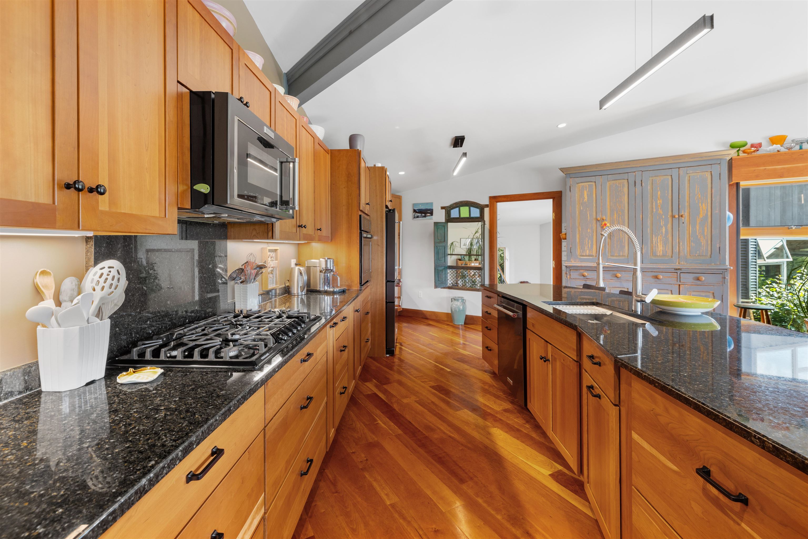 32 Steep Hill Road Wilmington, VT 05363 - Photo 22 of 60