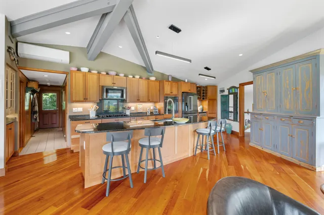 $2,195,000 | 32 Steep Hill Road, Wilmington, VT 05363