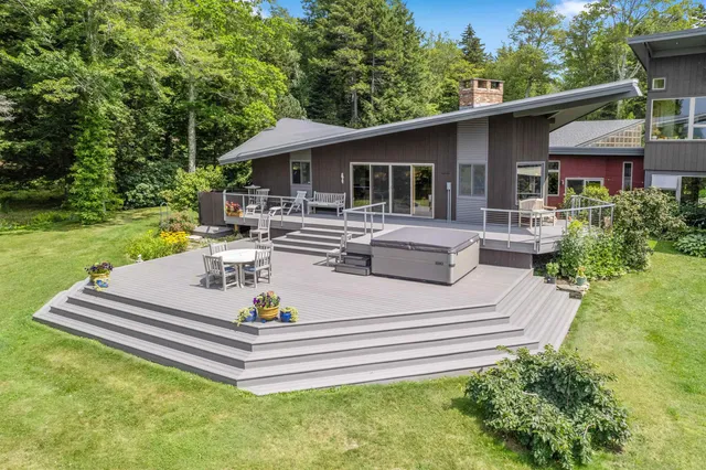 $2,195,000 | 32 Steep Hill Road, Wilmington, VT 05363