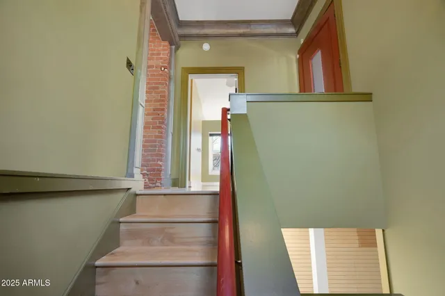 a view of house with outdoor seating space