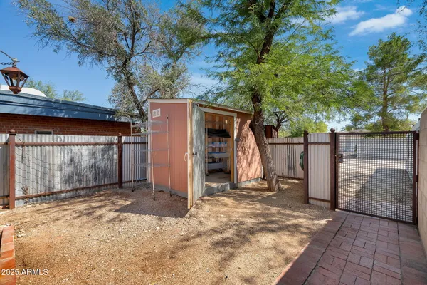 $985,000 | 207 East University Boulevard, Tucson, AZ 85705
