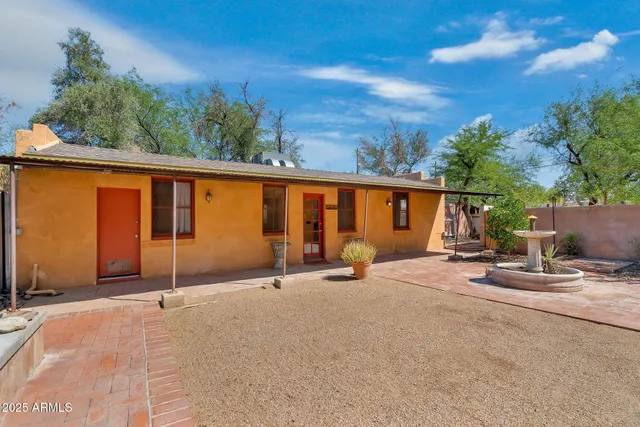 $1,050,000 | 207 East University Boulevard, Tucson, AZ 85705