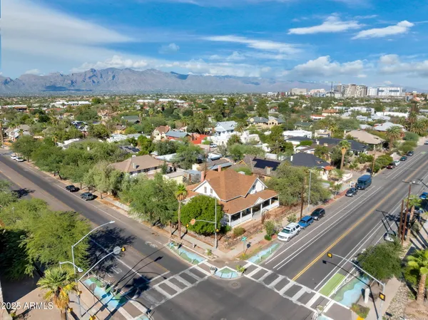 $985,000 | 207 East University Boulevard, Tucson, AZ 85705