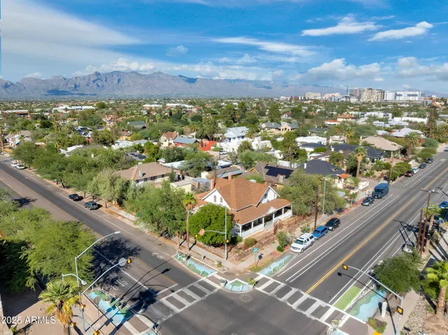 $1,050,000 | 207 East University Boulevard, Tucson, AZ 85705