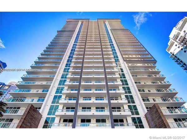 $2,950 | 1080 Brickell Avenue, Unit 2405, Miami, FL 33131